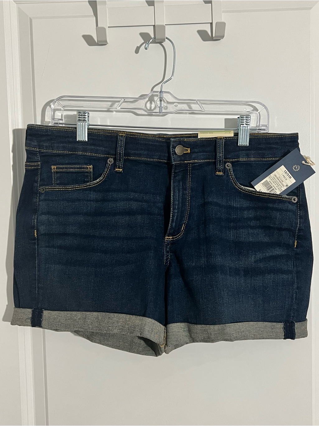 Nwt Mid-Rise Universal Thread Dark Indigo Denim Cuffed Women’s Shorts Size 12